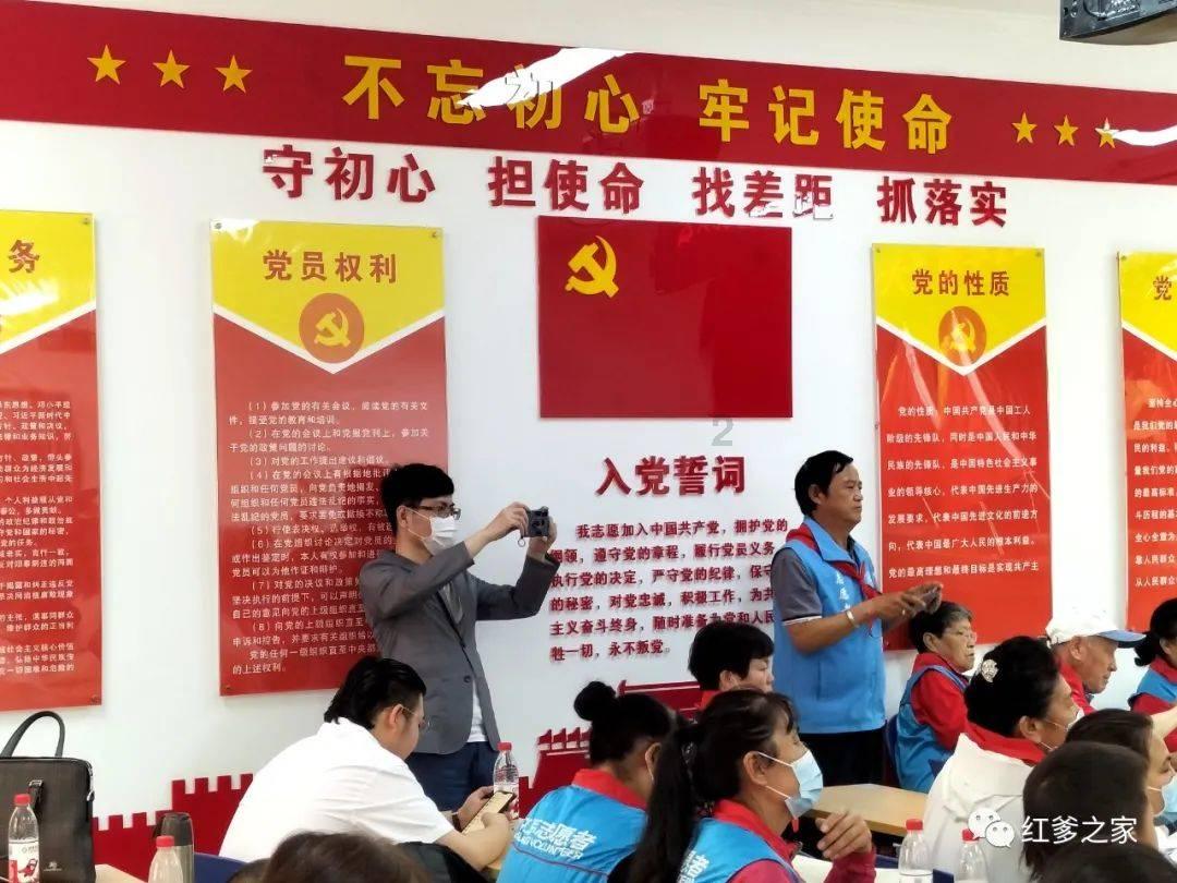 重庆两江新区：逛集市还能做公益 “心愿集市·年味”主题活动正式启动